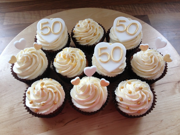 50th Wedding Anniversary Cakes and Cupcakes