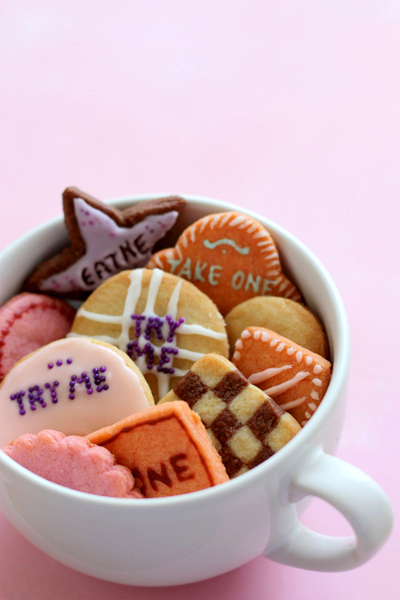 Cookies From Alice in Wonderland Eat Me