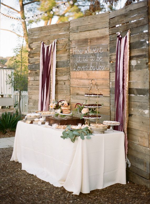 12 Backdrops For Country Wedding Cakes Photo Rustic Wedding Cake