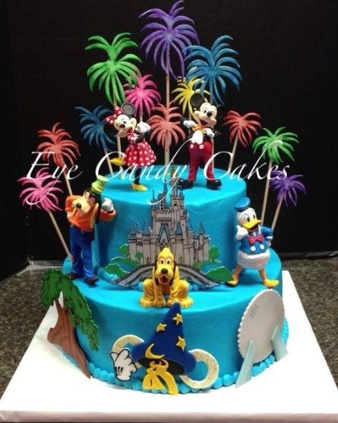 13 Photos of Walt Disney World Anniversary Cakes