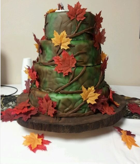 12 Fall Themed Wedding Cakes With Camouflage Photo Camo Wedding