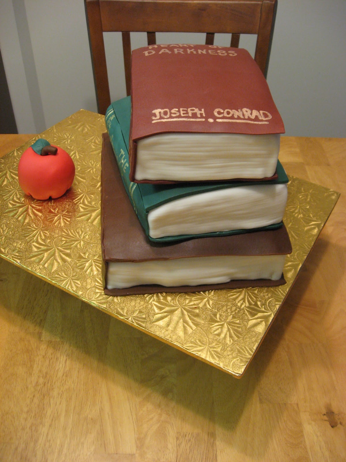 Book Birthday Cake