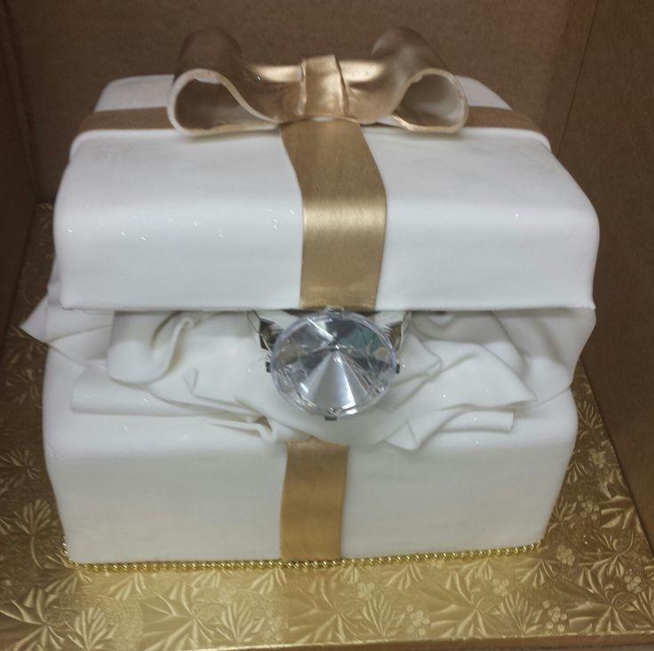 Fondant Ring Box