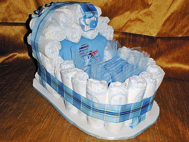 11 Diaper Cakes Bassinets And Cradles Photo Baby Bassinet Diaper