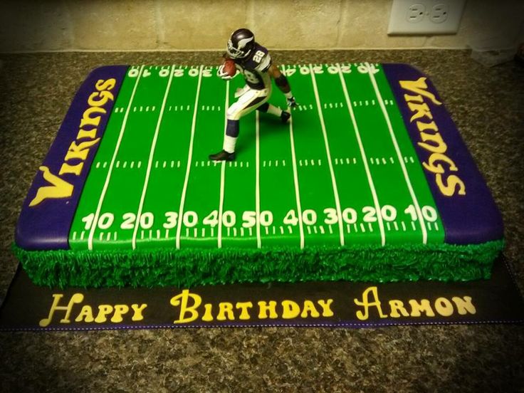 Minnesota Vikings Birthday Cake