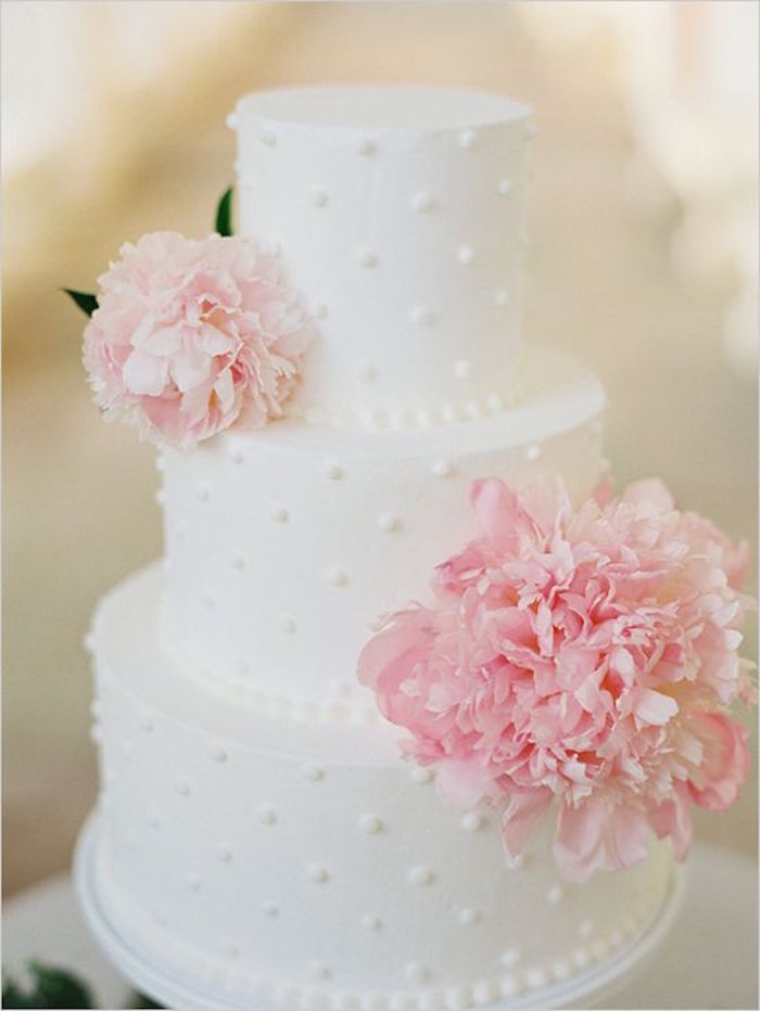 Simple Vintage Wedding Cakes