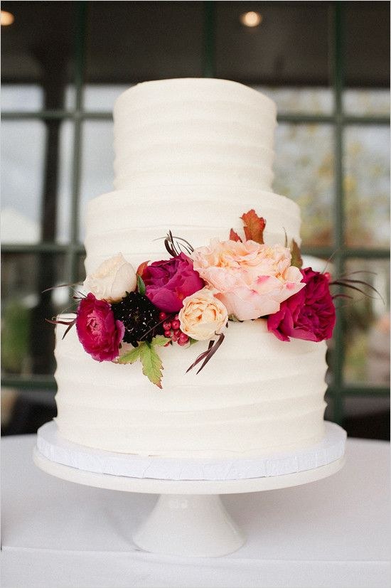 13 Wedding Cakes With Red Flowers Photo Wedding Cake With Red