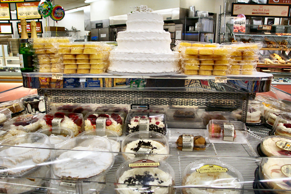 Safeway Cakes Bakery