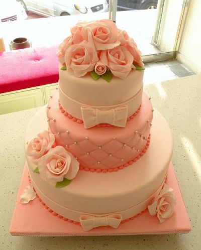 Wedding Cake with Peach Roses