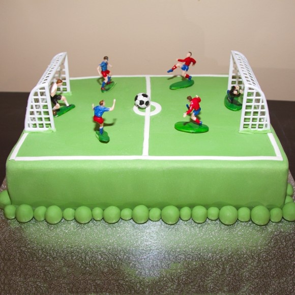 13 Football Cakes Designs Photo Football Field Cake Football Birthday Cake And Football Birthday Cake Ideas Snackncake