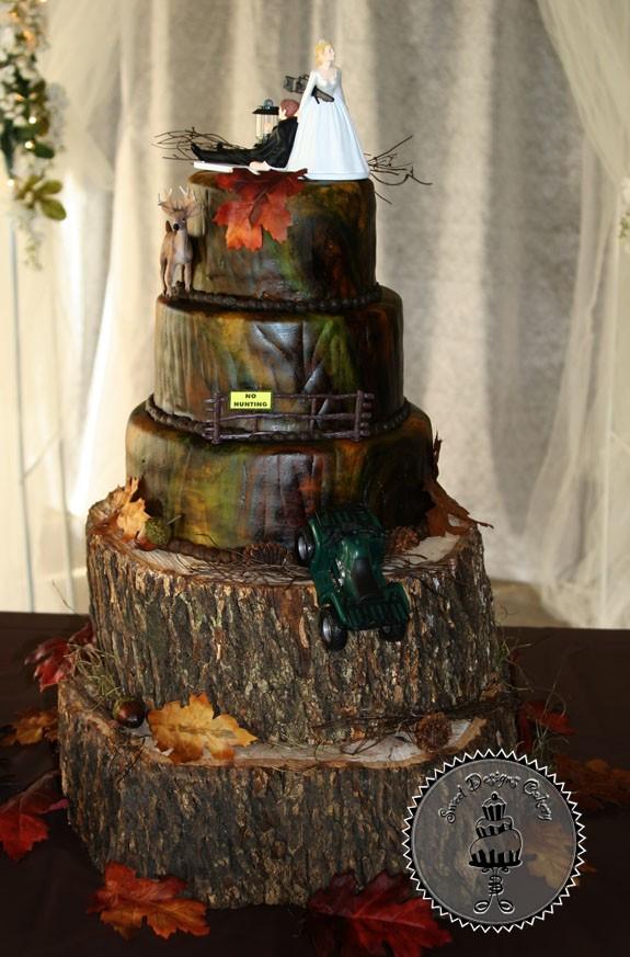 Camo Wedding Cake Ideas