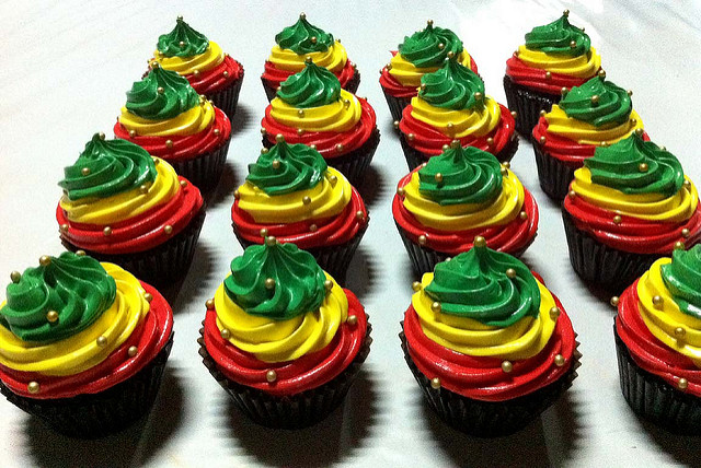 12 Jamaican Themed Cupcakes Photo Rasta Cupcakes Jamaican Themed