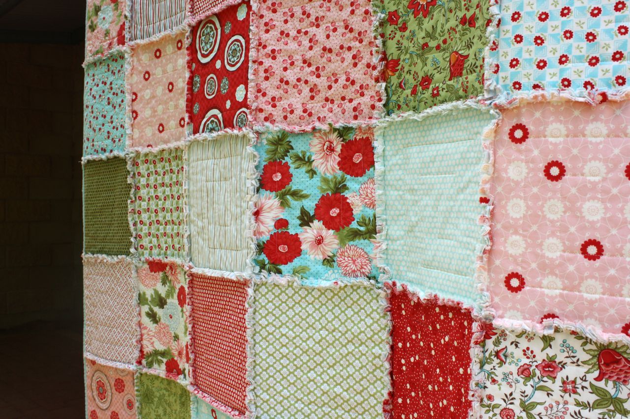 Raw Edge Layer Cake Quilt