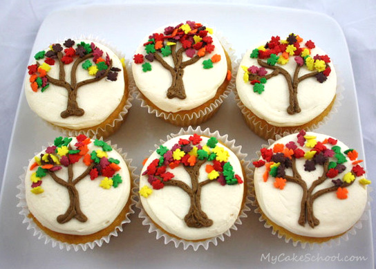 13 Cute And Easy Fall Decorations For Cakes Photo Cute