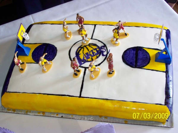 Lakers Grooms Cake