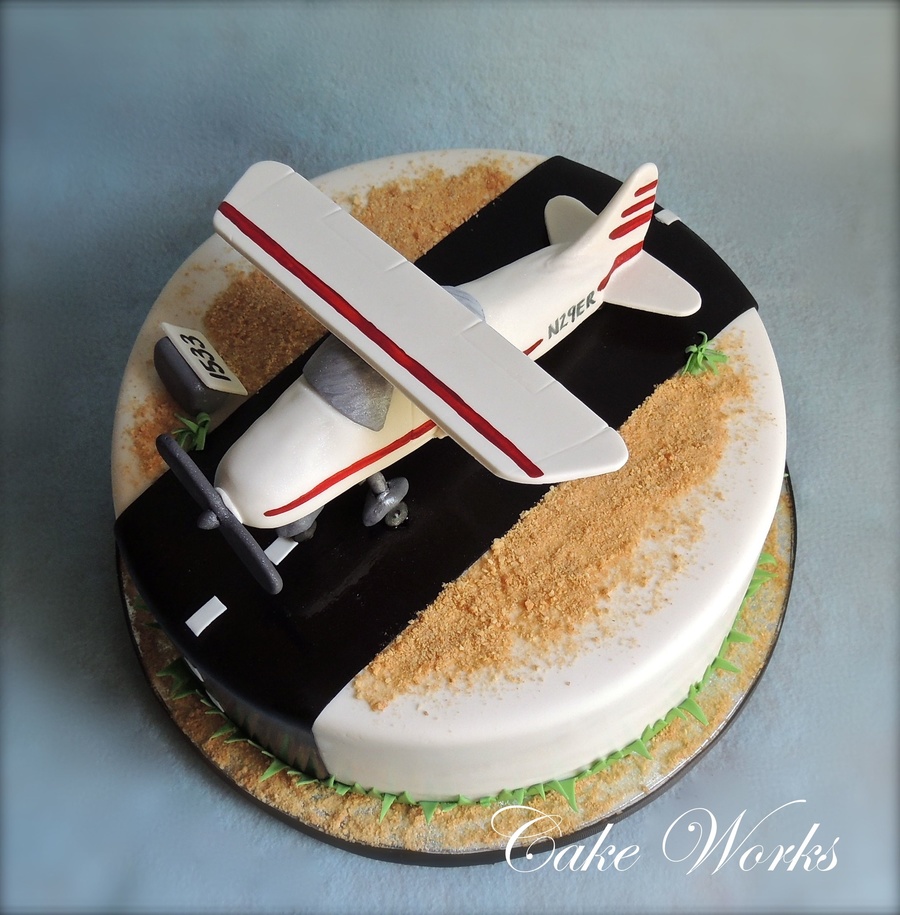 Airplane Grooms Cake