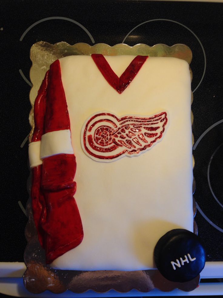 Detroit Red Wings Birthday Cake