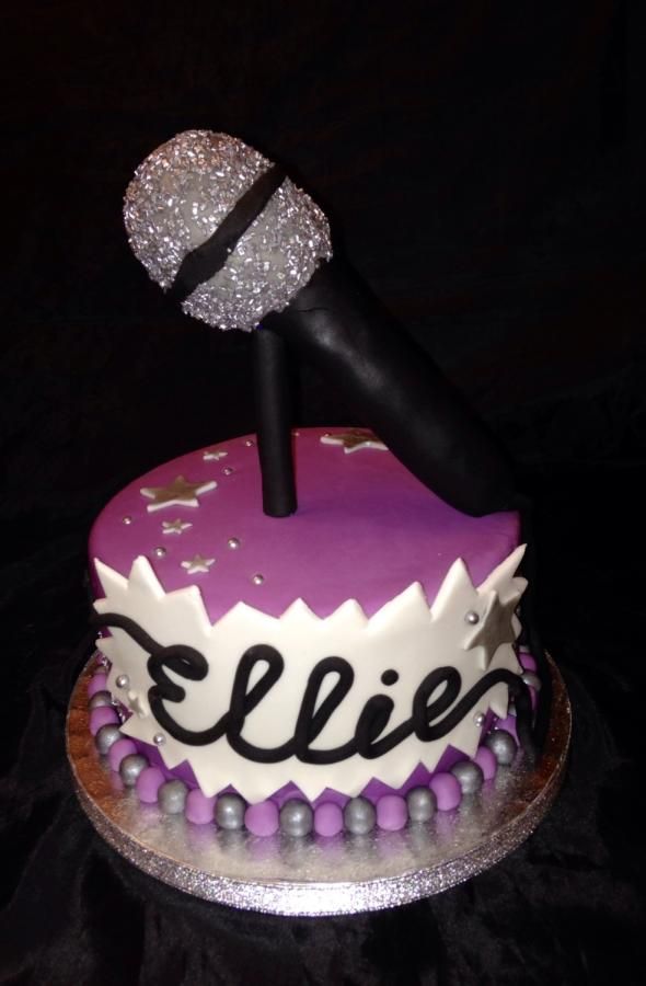 Microphone Birthday Cake