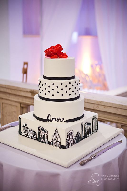 New York Themed Wedding Cake