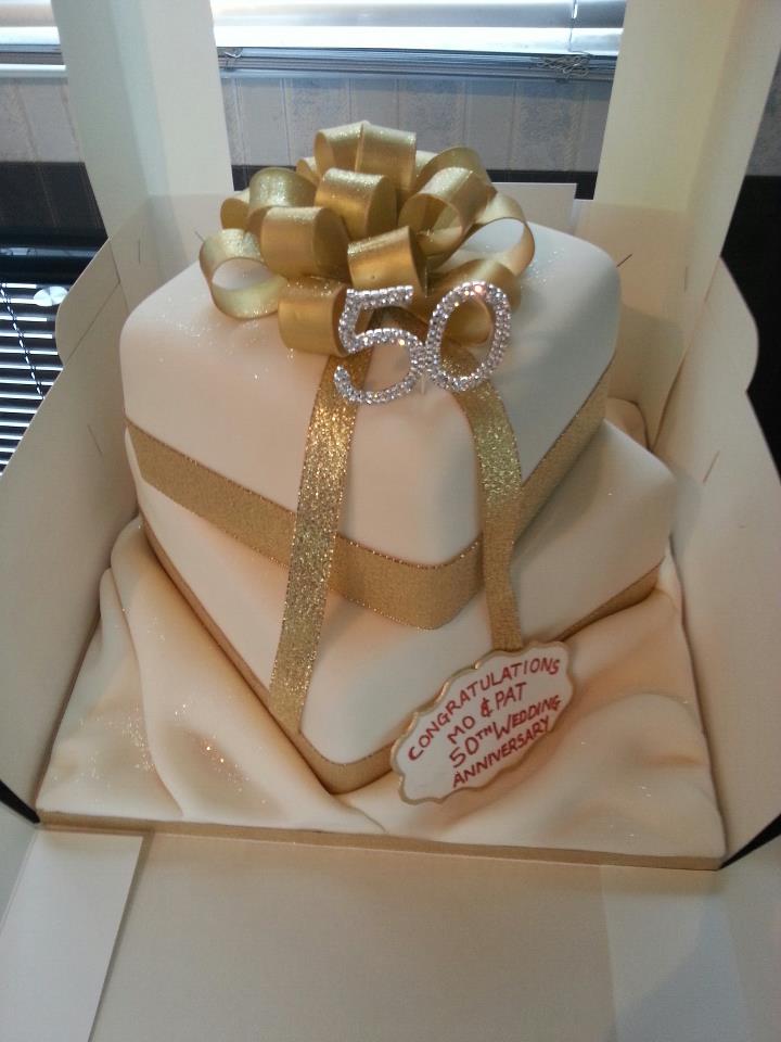 Romantic Anniversary Cakes