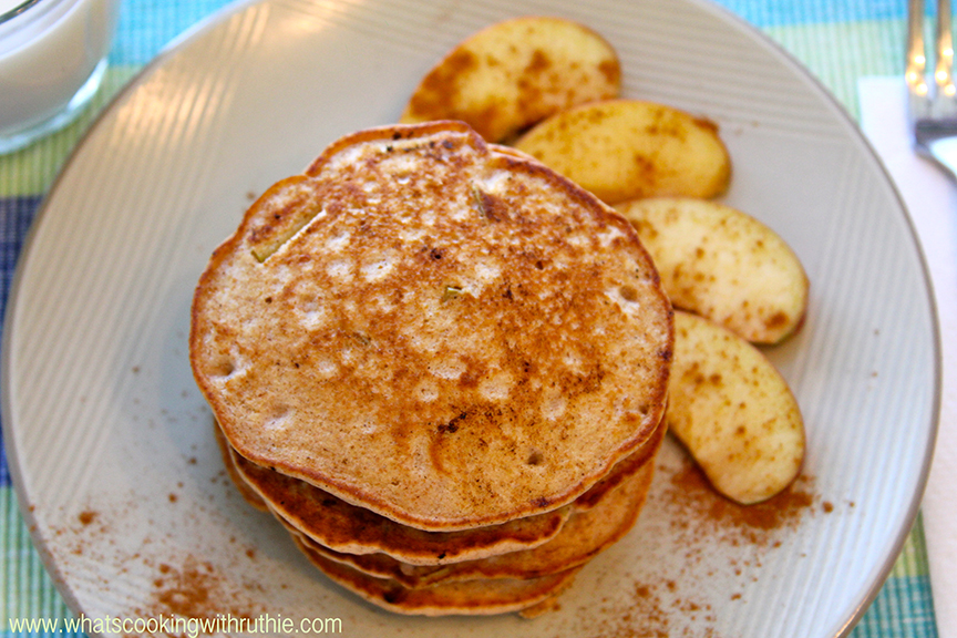 Apple Cinnamon Pancakes