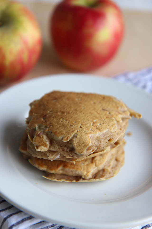 Apple Cinnamon Pancakes