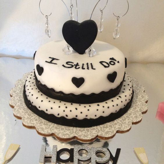 6 Photos of Cute Wedding Anniversary Cakes