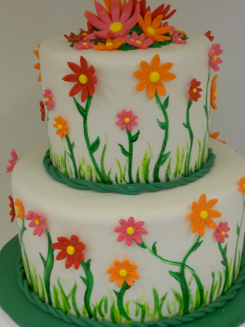 11 Photos of Spring Anniversary Cakes