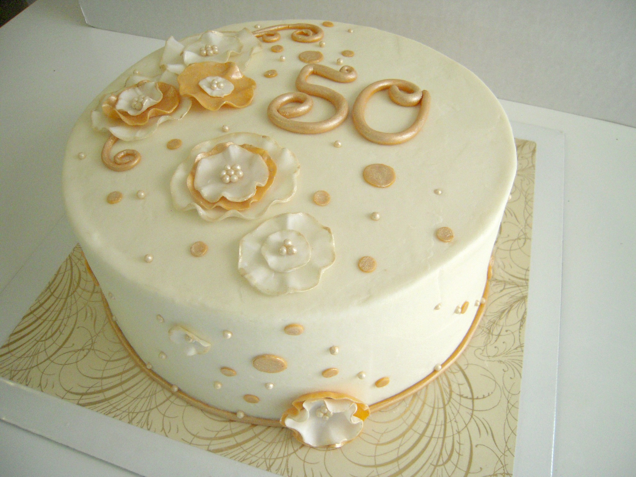 50th Wedding Anniversary Cake