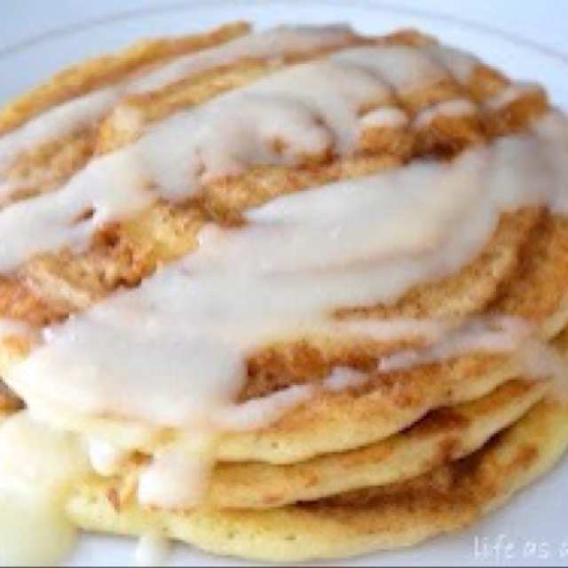 Cinnamon Roll Pancakes