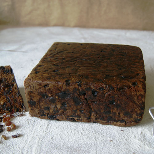 Decorated Square Cakes with Fruit