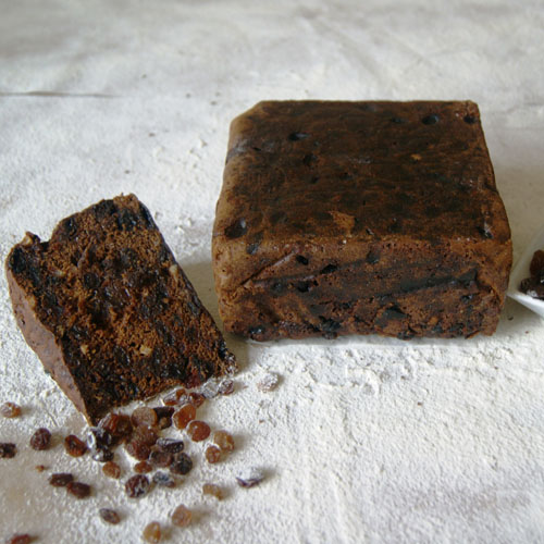 Decorated Square Cakes with Fruit