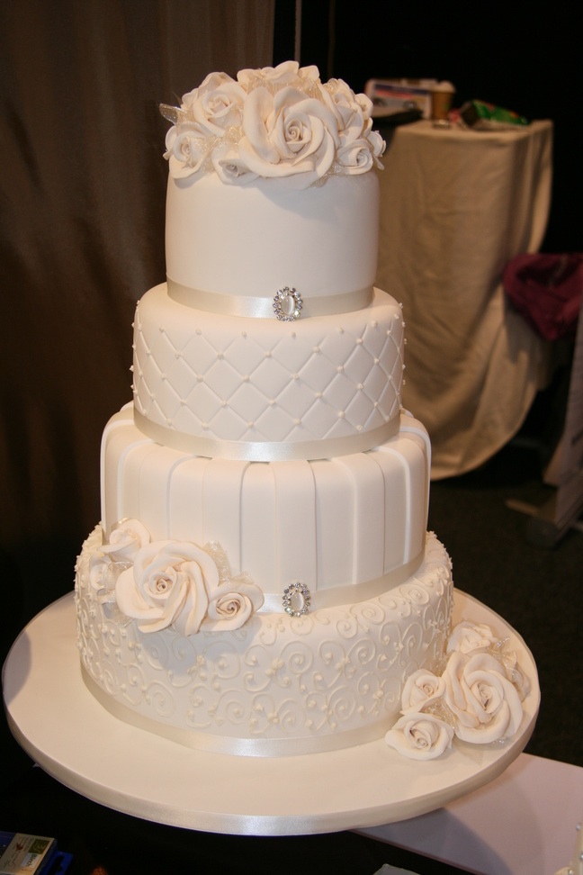 Elegant Wedding Cake