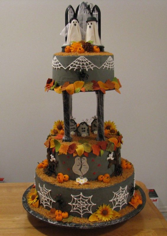 12 Photos of Halloween Engagement Party Cakes Designs