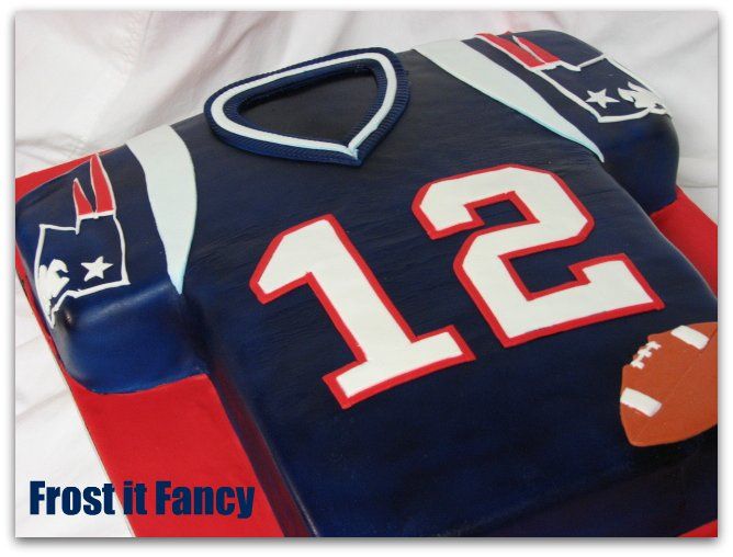 11 Photos of Tom Brady Groom's Cakes