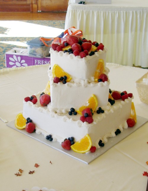 Square Cake with Fresh Fruit