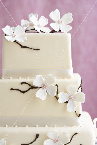 White Fondant Wedding Cake