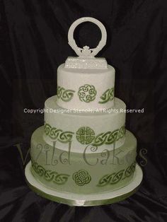 Irish Celtic Knot Wedding Cake