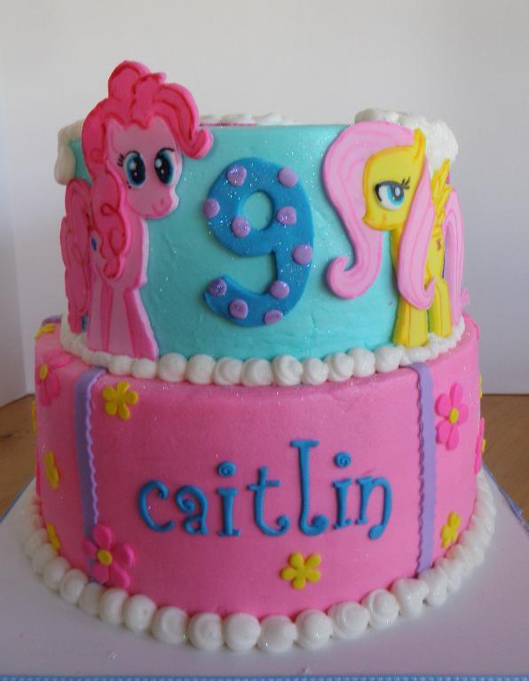 12 Photos of My Little Pony Cakes Decorated With Decorations