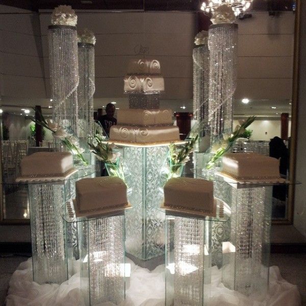 Separate Tier Wedding Cakes