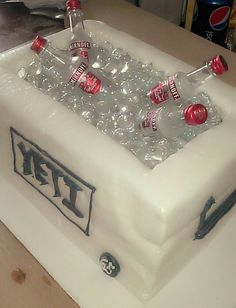 6 Photos of Yeti Cooler Decorated Cakes