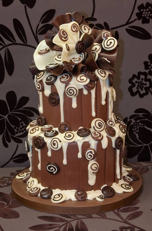 Amazing Chocolate Wedding Cake