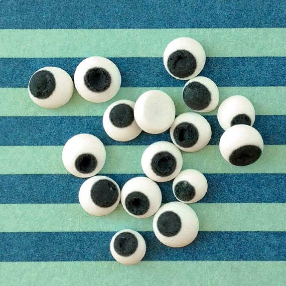 9 Eye Ball Cupcakes Decorating Photo Candy Eyes Cake Decorations