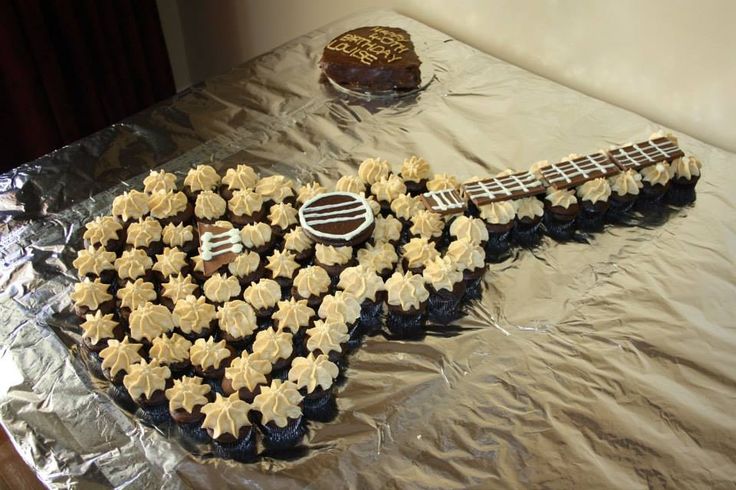 Guitar Cupcake Cake