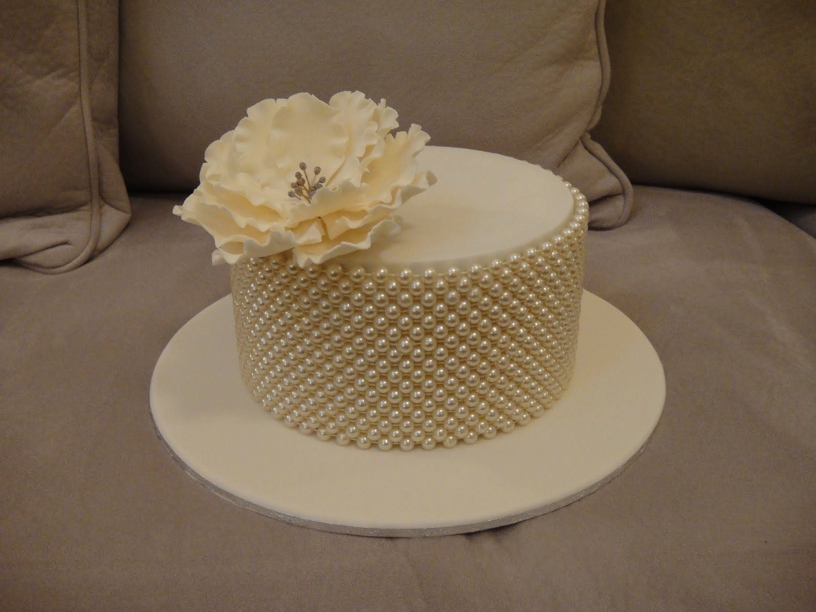 Pearl Wedding Anniversary Cake