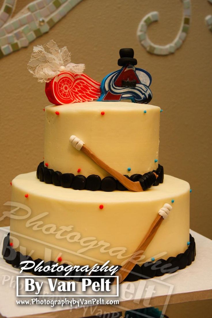 Red Wings Wedding Cake