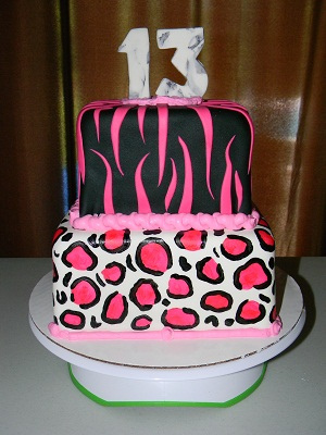 Black and Pink Leopard Print Cake