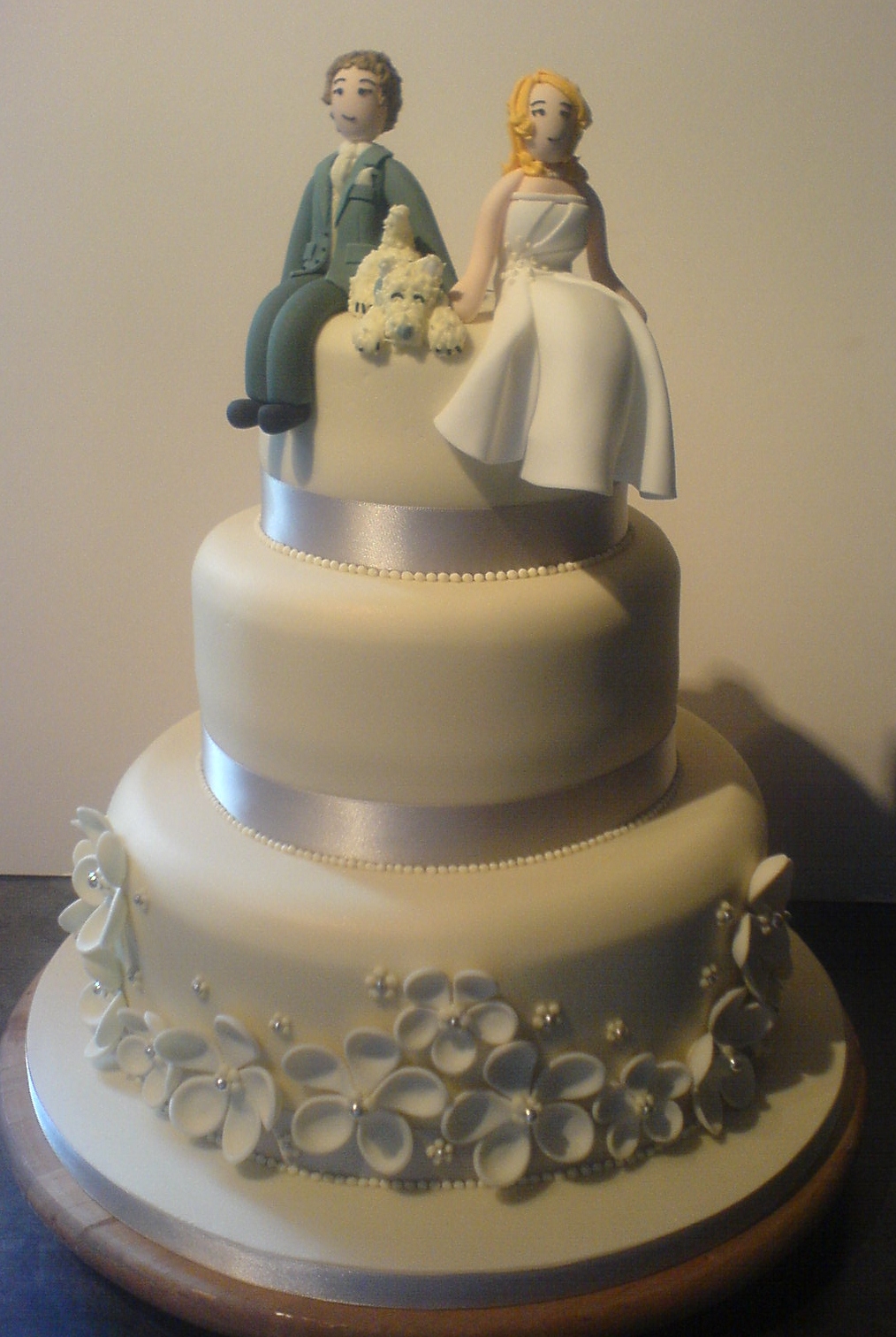 Bride Groom Wedding Cake