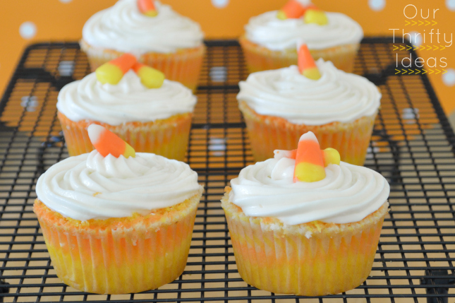 10 Cupcakes Decorated With Candy Corn Photo Candy Corn Cupcakes