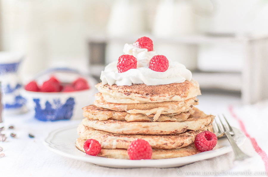 6 Photos of Fluffy Homemade Pancakes From Scratch